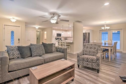 Garden City House | Murrells Inlet Home with Fire Pit Near Beaches