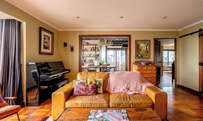 Nana Condo | Music Art 2-bedroom loft in vibrant CBD near mall, park, skytrain Nana
