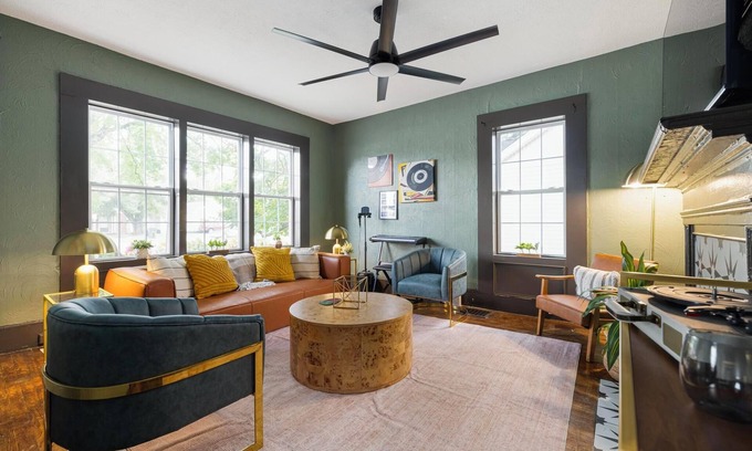 Kingsport House | Music Vibes Near Downtown Kingsport