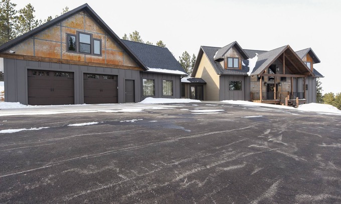 Deadwood Cabin | MUST SEE - 6 BR, 4900 Sq. Ft, New Const, One of a Kind, Near Deadwood