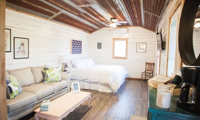 Driftwood Cabin | My Good Place - Cabins Onion Creek