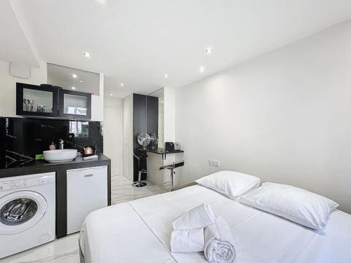 6th Arrondissement Apartment | My home créqui 1