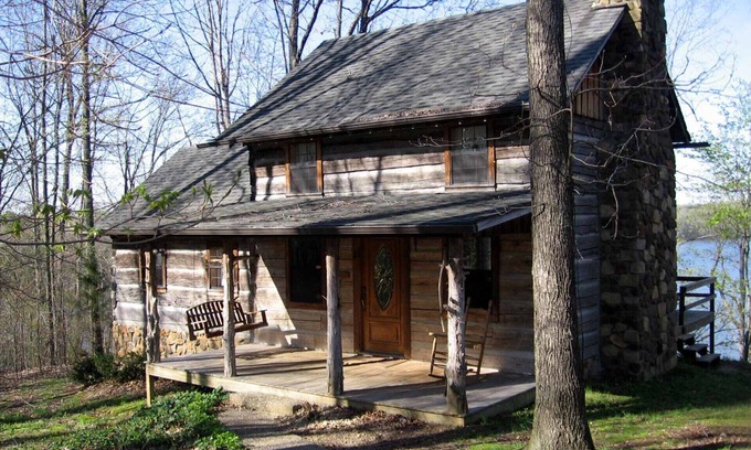 Lucas Cabin | My Old Kentucky Hideaway- Lakeview Cabin