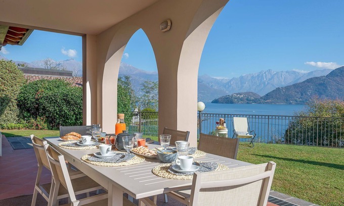 Vignola Villa | My Rental Homes - Villa Cremia with infrared sauna, Jacuzzi and lake view