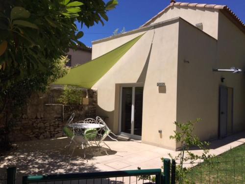 Lunel House | My Suit Home