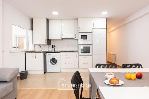 Distrito Llano Apartment | MyHouseSpain - Luminoso y amplio piso en el centro