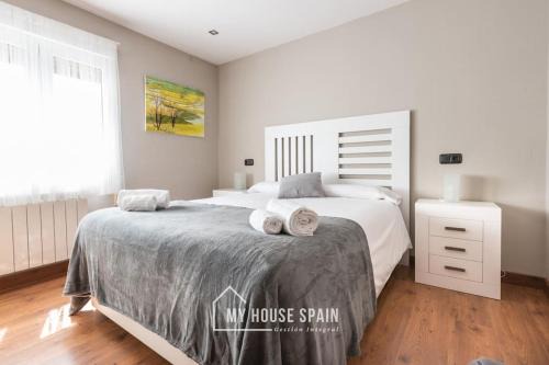 Cimadevilla Apartment | MyHouseSpain - Piso en Cimadevilla junto al mar