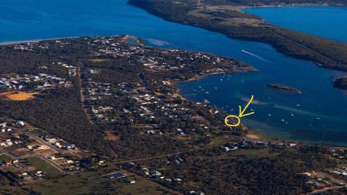 Lake Wangary House | Mykonos - Outstanding Waterfront Property With Pontoon and Fabulous Bay Views