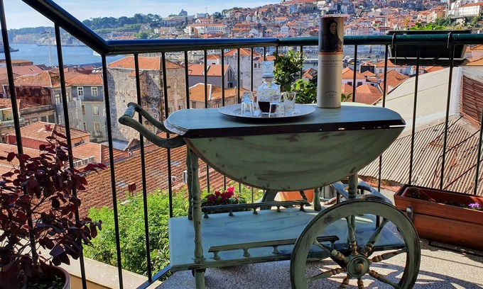 Santa Marinha Condo | MyriverPlace N.1 - Riverfront Apartment with breathtaking views