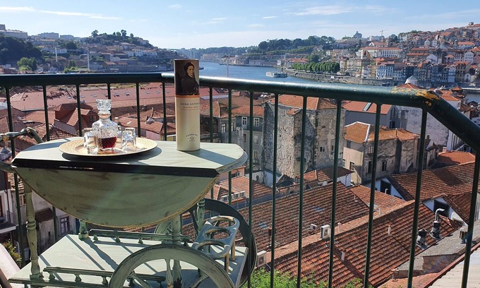 Santa Marinha Condo | MyriverPlace N.3 - Riverfront Apartment with breathtaking views
