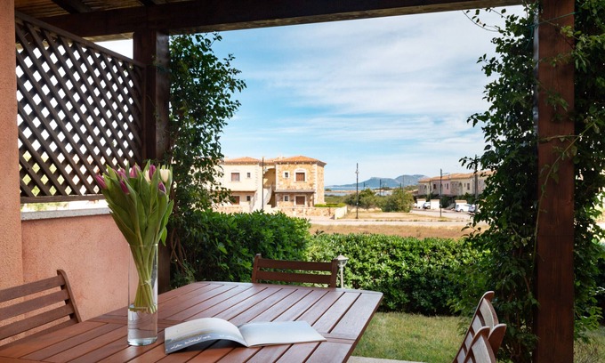 Murta Maria Apartment | Myrsine 9D - flat overlooking Marina Maria bay