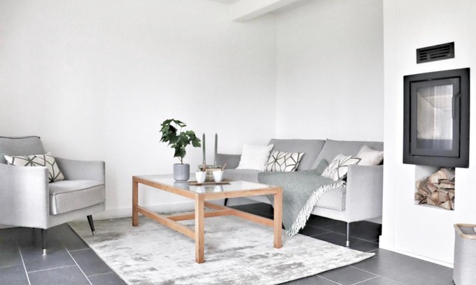 Bastad Municipality House | Mysigt hus med kamin och pool