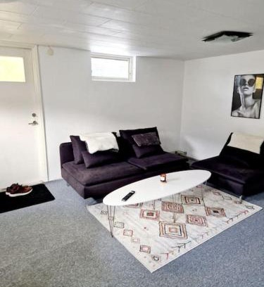 Bramhult Apartment | Mysigt och varmt boende hela boendet