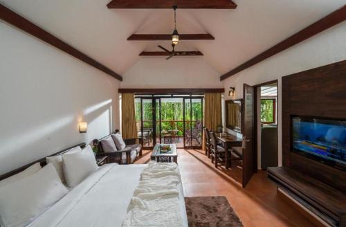 Elappara House | Mystic Trees By Cluster Cloud