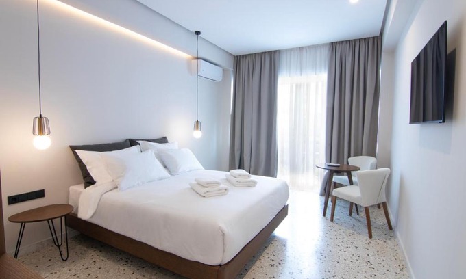 Plaka Apartment | Mythodea Athens Suites