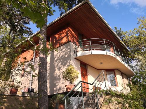 Orbanhegy House | Nárcisz 1
