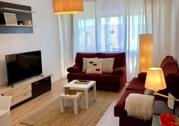 Celanova Apartment | N&E - Home Celanova AVD San Rosendo