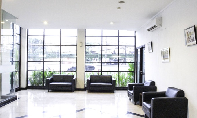 Palmerah Hotel | N1 Hotel Tanah Abang