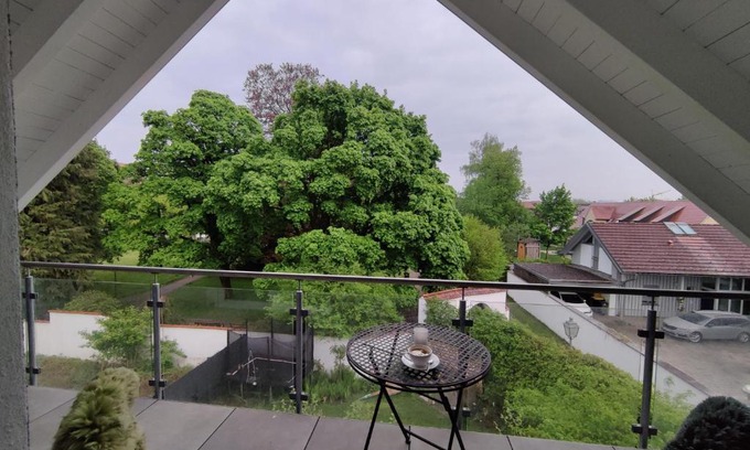 Wangen im Allgaeu Apartment | N13 Living
