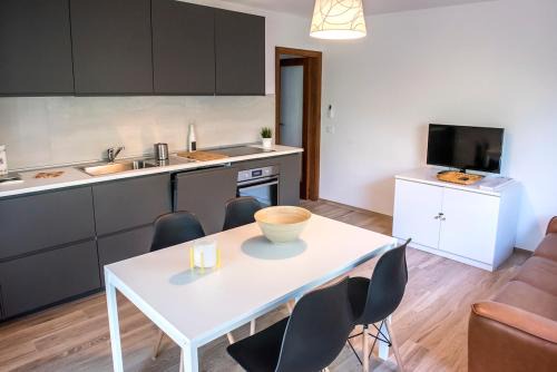 Villaggio Taunus Apartment | N230 - Numana, nuovissimo trilocale con giardino