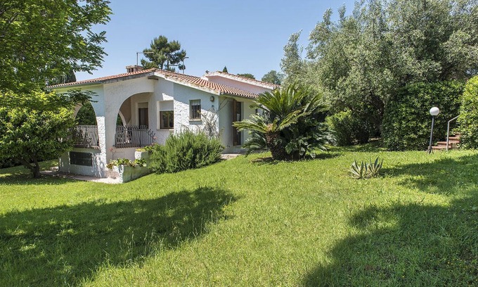 Villaggio Taunus Apartment | N264 - Numana, single villa with large garden