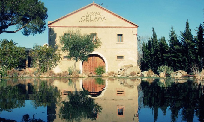 Vilajuiga Villa | (NA) Heritage masia in the midst of historic vineyard