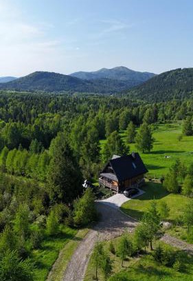 Cisna House | Na Jeżynowej Polanie z gorącą balia