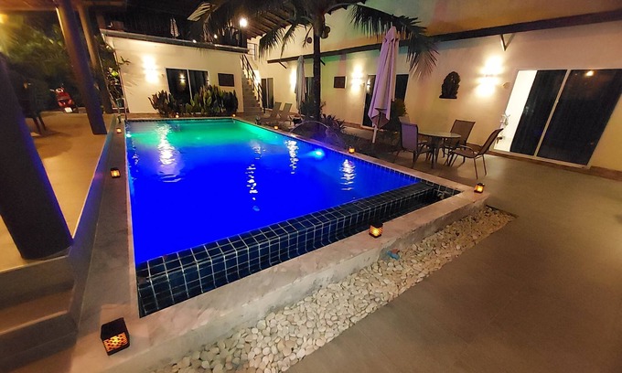 Ban Sakhu Hotel | Naiyang Dream resort beautiful 4 Star resort not far from the beach & airport