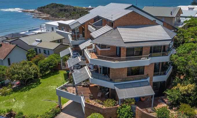 Yamba Apartment | Namanula Unit 6 | Ocean Views without the Price Tag