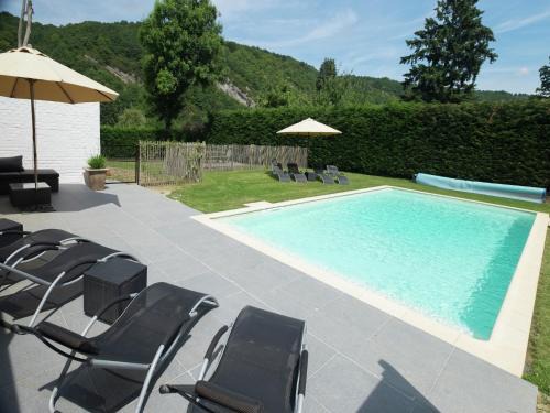 Hastiere-Lavaux House | Namur Mansion by the Meus