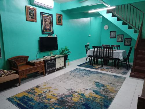 Kluang House | NANIE DAMAI INN