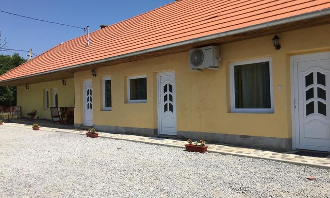 Sarospatak House | Napfény Apartman