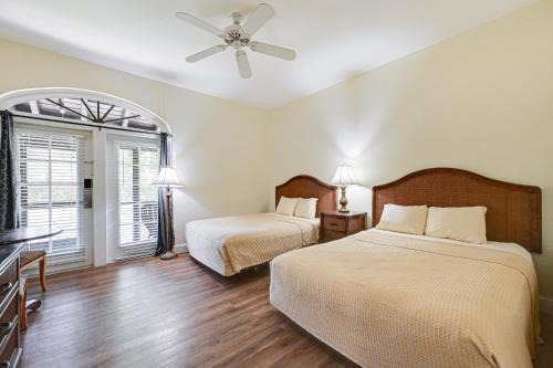 Naples Apartment | Naples Studio with Canal Access!