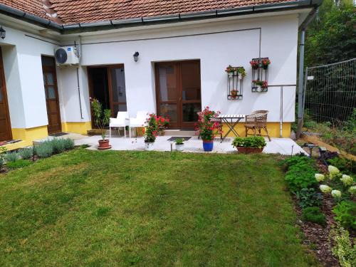 Tokaj Apartment | Napraforgó apartman Tokaj