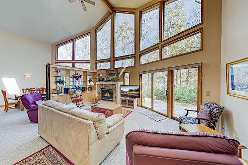 Lake Lure House | Narnia on Earth