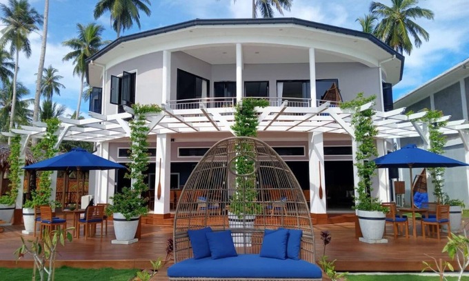 Sumatra Apartment | Nasara Resort - Executive Ocean Front Junior Suite 65m2
