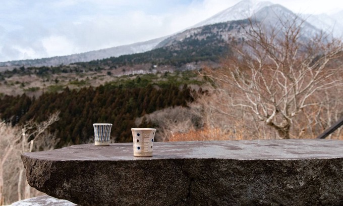 Yumoto Apartment | Nasu yobou - Located in Nasu Yumoto, this inn is limited to one couple per day, and guests can stay up to 26 hours and enjoy the sulfur-scented hot spring (Bijin no Yu) in the guest room.