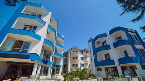 Magnetiti Hotel | National+