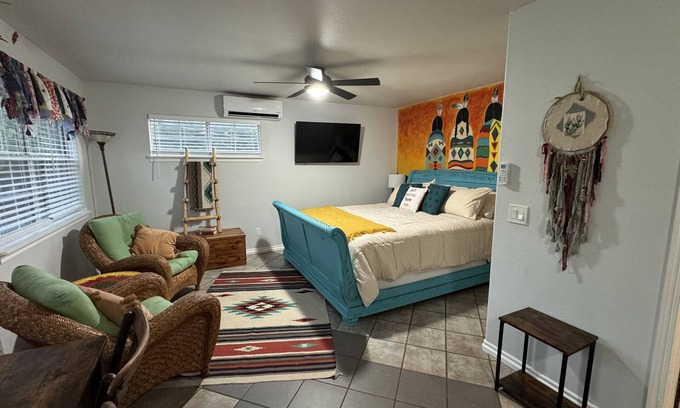 Medicine Park House | Native Sun - Free Boat/Trailer parking