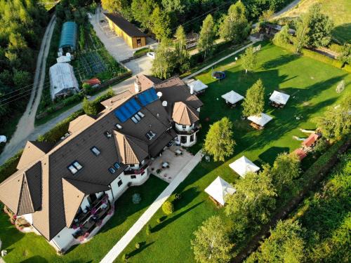 Avrig House | Natura Family Resort