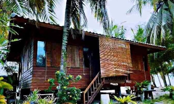 Ban Samphao House | Natural High Beach Cafe & Homestay