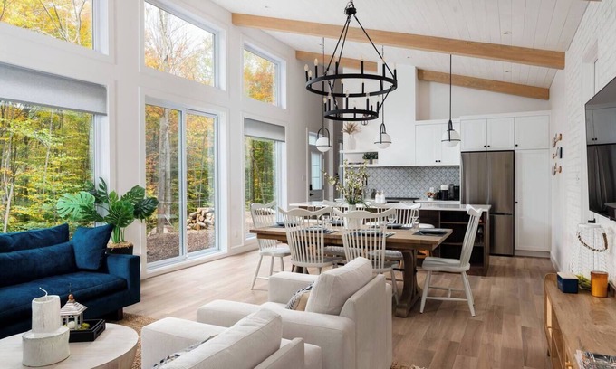Lac Superieur Village House | Nature & Confort: 3-bedroom cottage near Tremblant