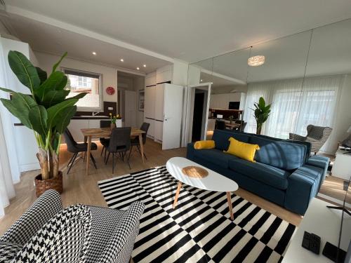 Szeged Apartment | Nature in the City lower storey Bestern