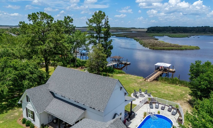 Midway Apartment | Nature Lovers Escape Waterfront Pool Dock Sunsets Fishing Kayaking Savannah