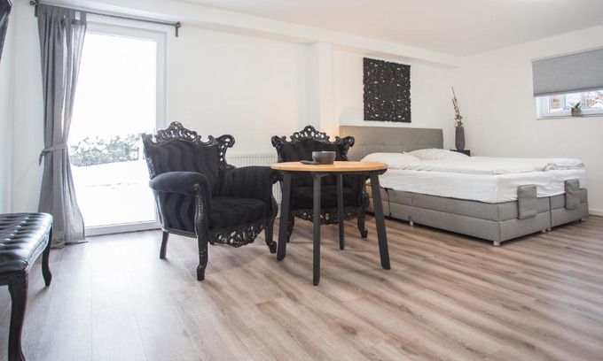 Neuastenberg Apartment | NaturTraum