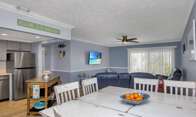 Marathon Condo | NAUTI HIDEAWAY - 2/2, Slip, Ramp, Pool, Trailer Parking, Bait Freezer!