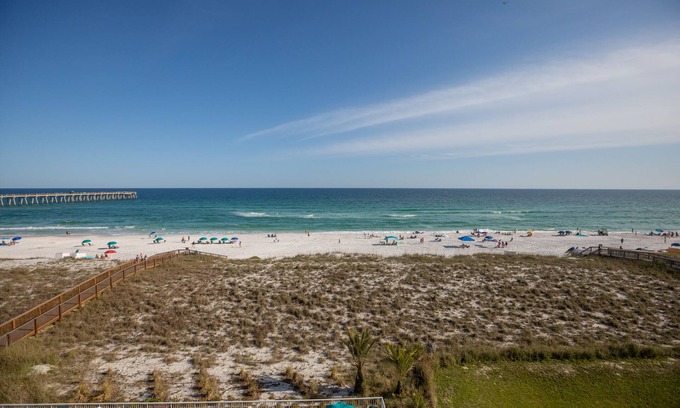 Navarre Beach Condo | Navarre's best views from this Regency end unit