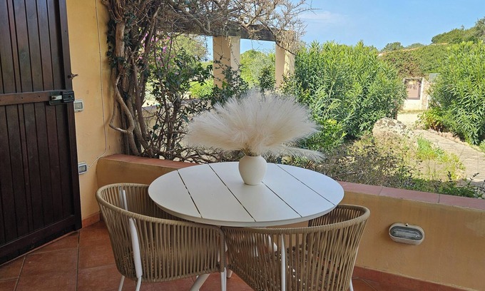 Rena Majore House | nCharming 1-Bedroom Getaway with WiFi & AC in Stunning Rena Majore