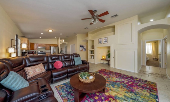 Drexel Heights House | Near Casino | 4 BR 2 BA | Sleeps 8 | Spacious