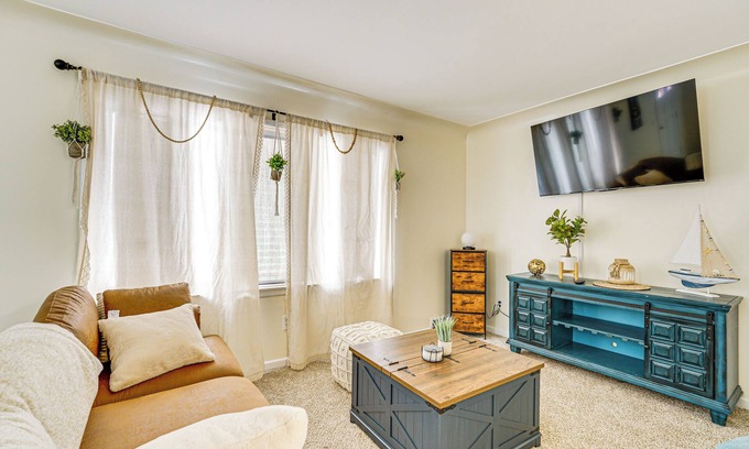 New Baltimore House | Near Detroit Metro Area: New Baltimore Home!